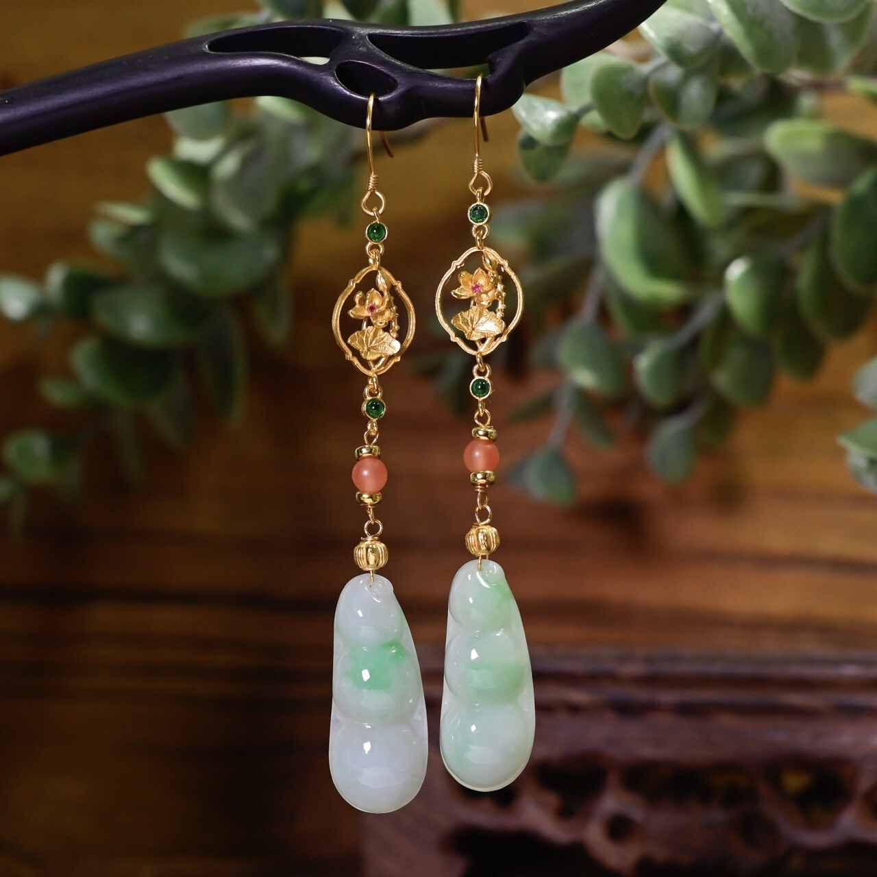 天然A货立体雕刻翡翠福瓜耳坠女