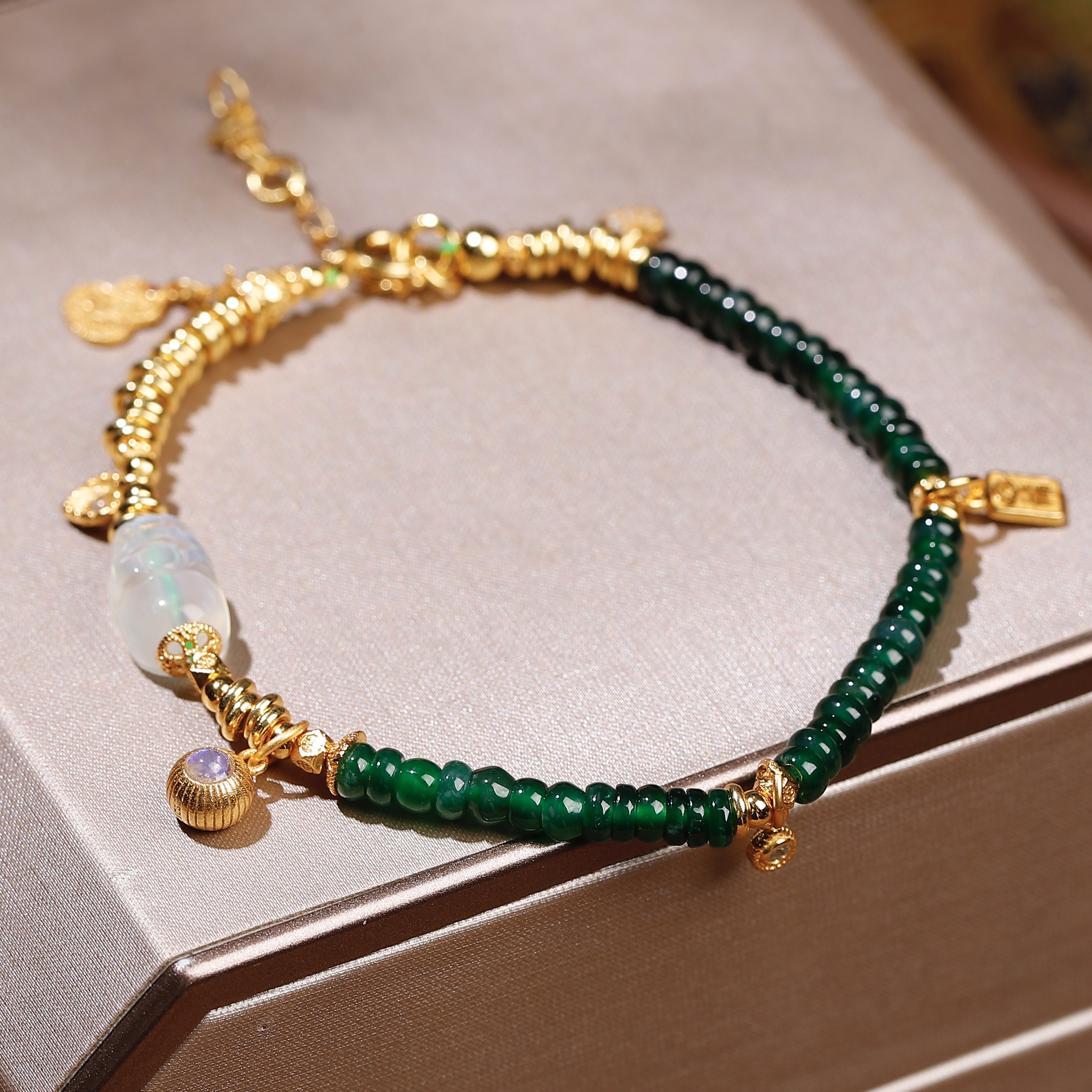 天然A货绿水翡翠算盘珠手链礼物