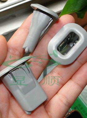 奔驰A级B级C级E级GLA级GLC级GLK级CLS级后排座椅固定卡扣汽车卡子