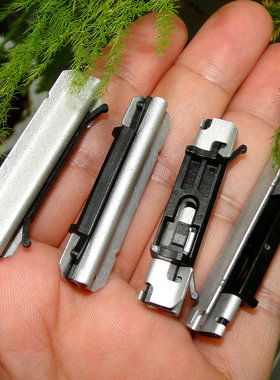 宝马3系5系X5X6E46E60E70E71E72F16F86前挡风玻璃压条固定夹卡扣