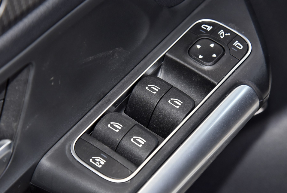 适用于新款GLA220玻璃升降器开关GLB180 A35 B200车窗控制按键EQB