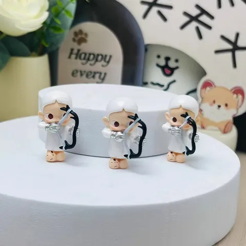 zsiga的射箭diy摆件洞洞鞋中控台出风口装饰挂件小野人鞋花潮玩