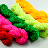 包邮 特价 清仓处理腈纶毛线中粗线冰条线手工编织 珊瑚松鼠绒晴纶线