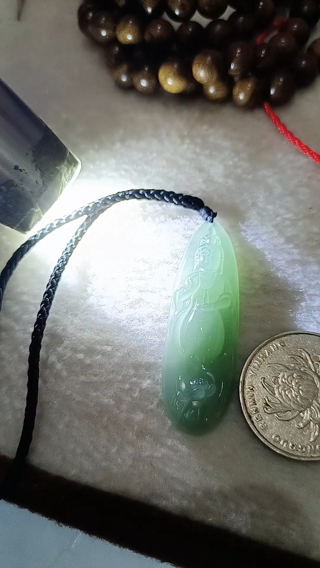一物一拍天然A货高冰种晴水绿翡翠观音吊坠老坑冰种观音菩萨牌