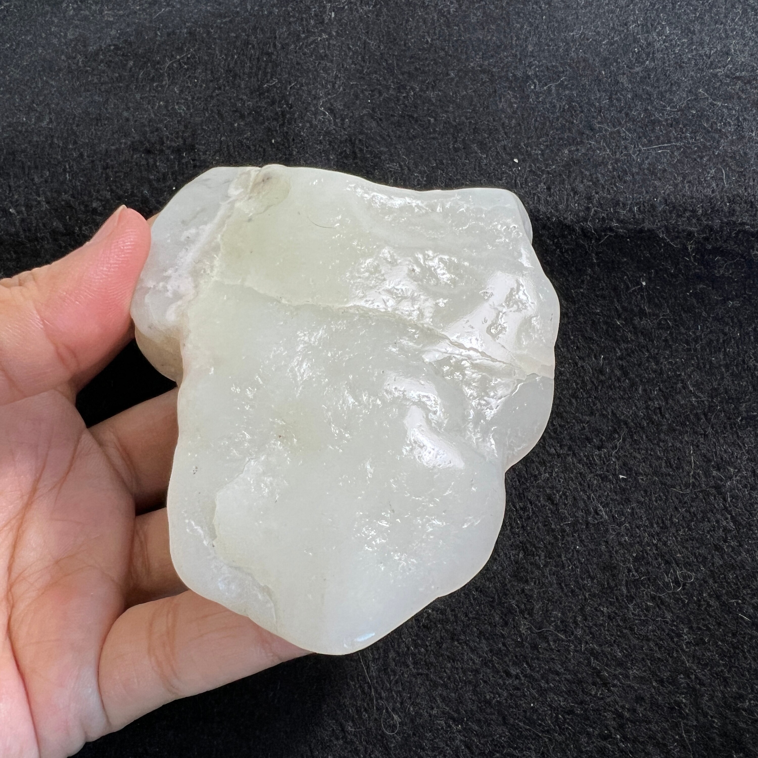 214g新疆和田白玉山流水料原石天然无修黑山料顺手把件羊脂玉