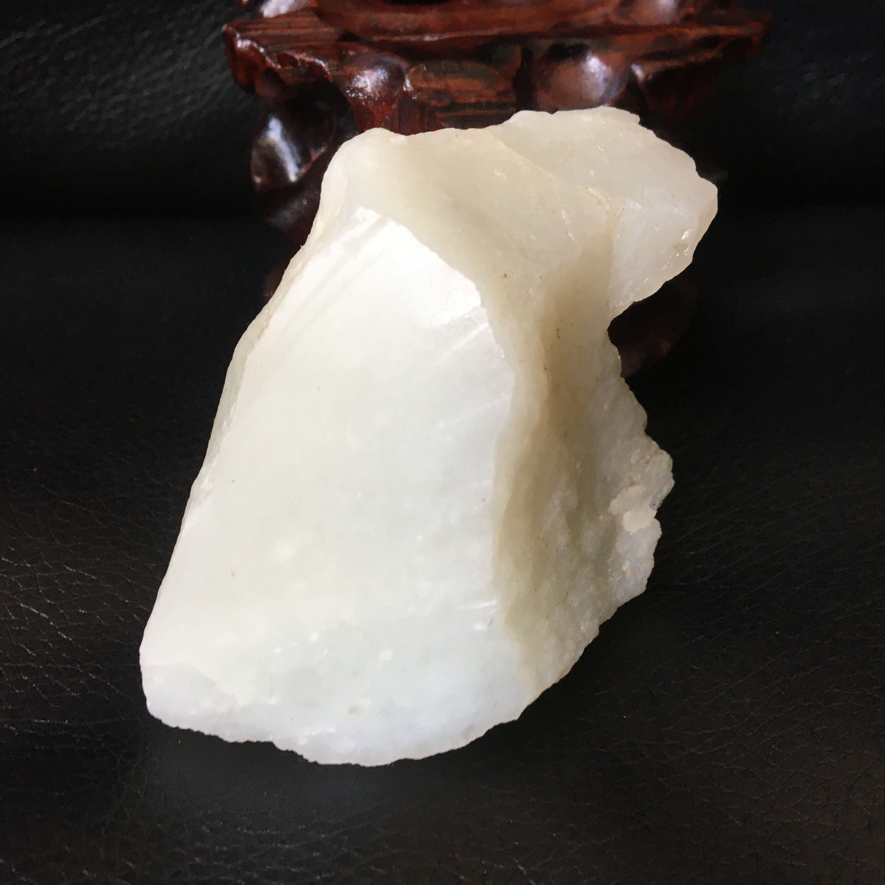 240克新疆且末料白玉金山料天然和田羊脂白山料原石 高密度米达料