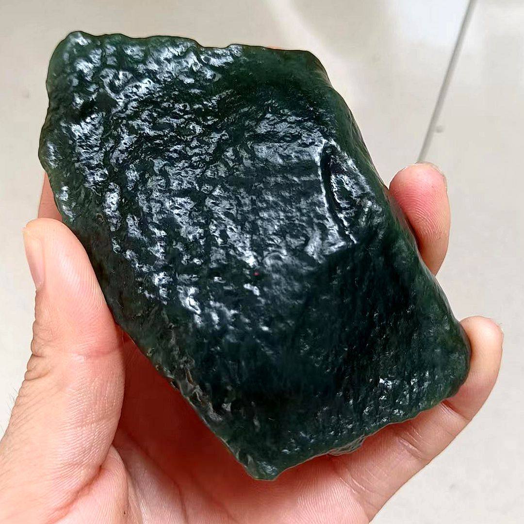 109克蓝色调青玉戈壁料原石 天然油润 鱼鳞皮蓝调戈壁料风蚀沧桑