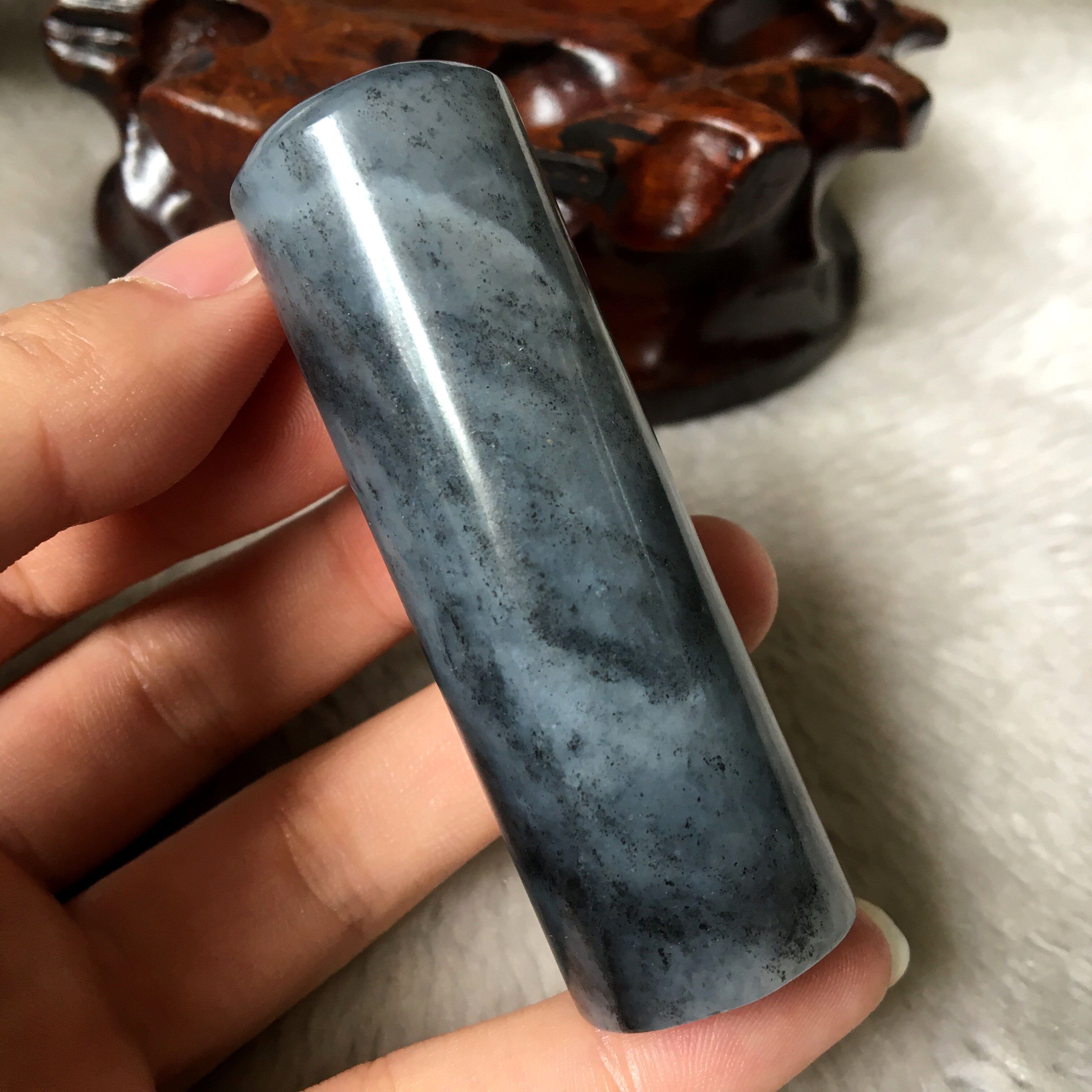 和田玉籽料青花印章 83克黑白江南意境山水 水墨青花章子雕刻料