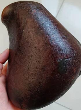 1576克和田玉红沁籽料原石