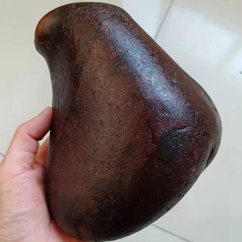 1576克和田玉红沁籽料原石