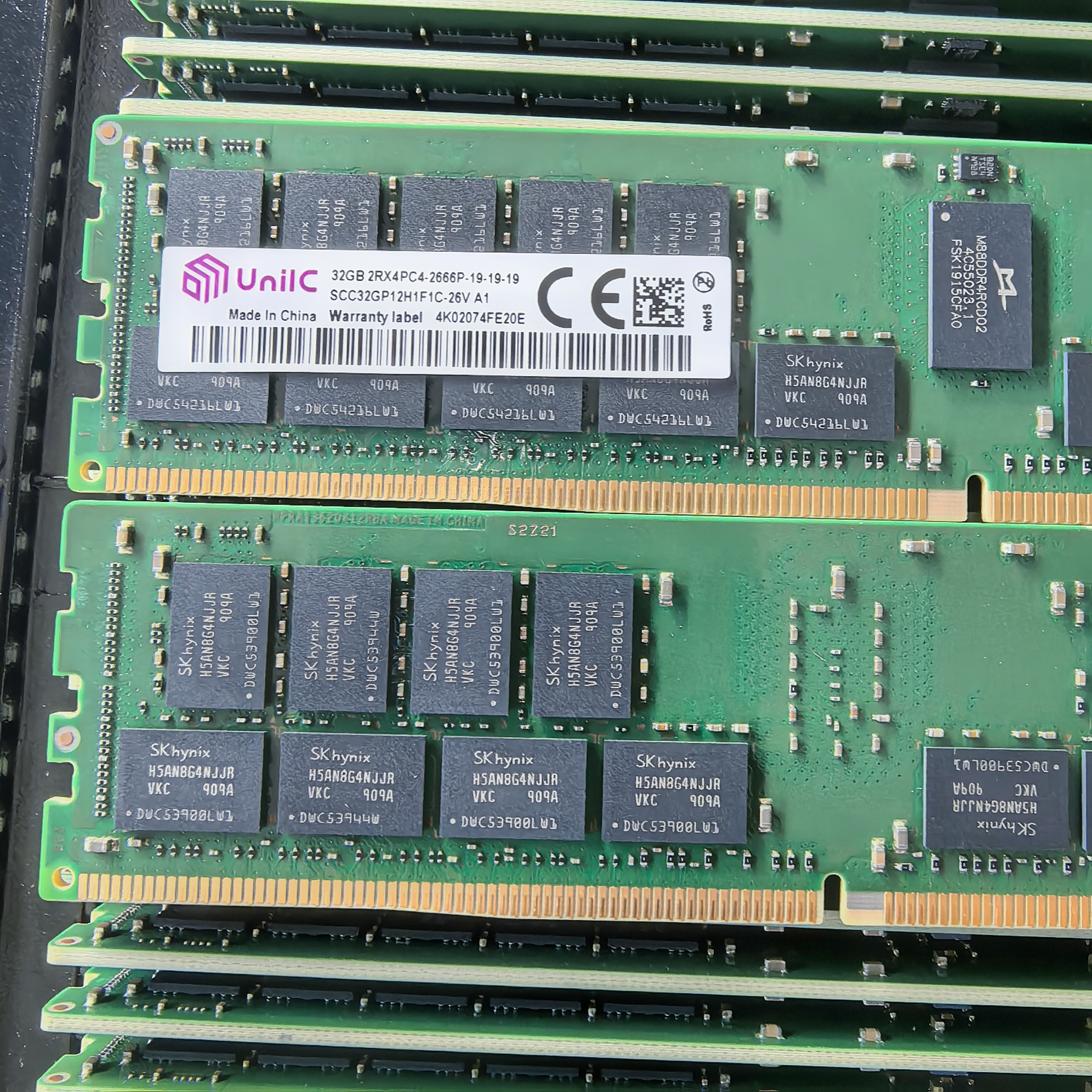 Unilc/紫光 SCC32GP12H1F1C-26V 32G 2RX4 PC4-2666P ECC REG内存