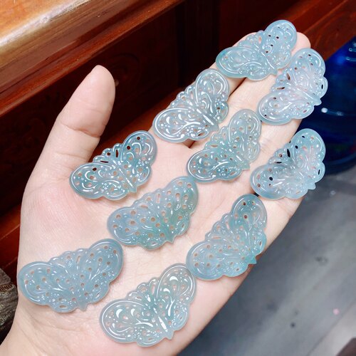 天然A货翡翠蝴蝶吊坠镂空雕刻冰蓝水翡翠38/20mm挂件蓝水