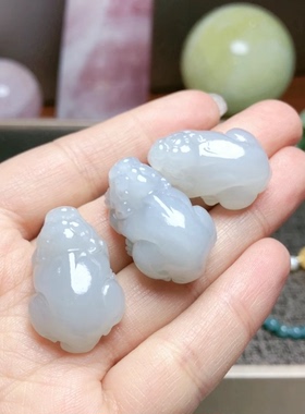 Z680 天然和田玉吊坠烟紫貔貅26mm