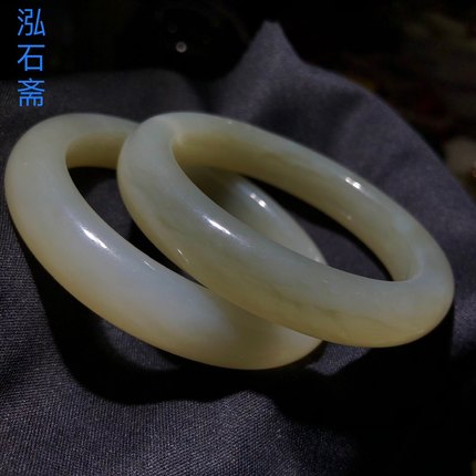 1A570 天然和田玉烟灰藕粉手镯正装泥鳅背妈妈镯乾坤玉宽版首饰