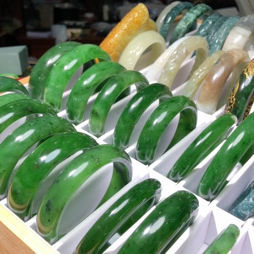 S938 天然和田玉碧玉手镯宽版正装菠菜绿辣绿首饰礼物猕猴桃俄料