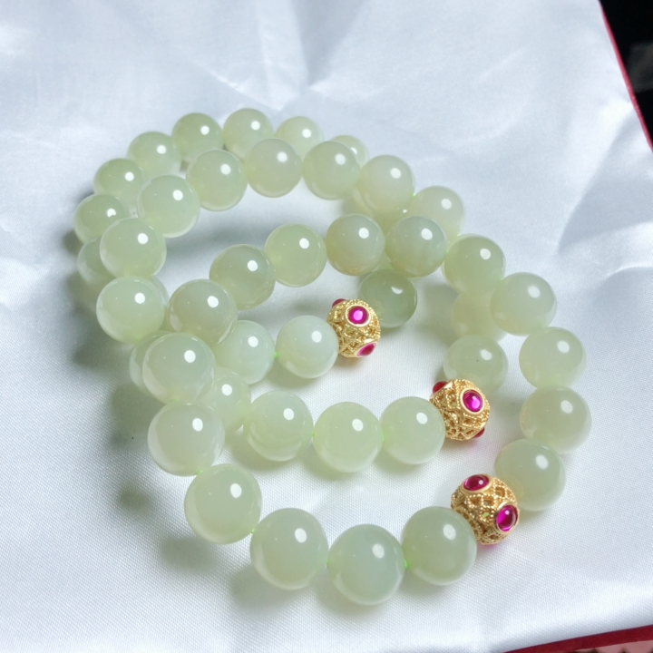 天然和田玉手链约12mm单圈原创