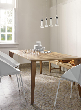 写意空间Ligne Roset进口餐椅白色餐厅艺术设计简约现代椅子进口