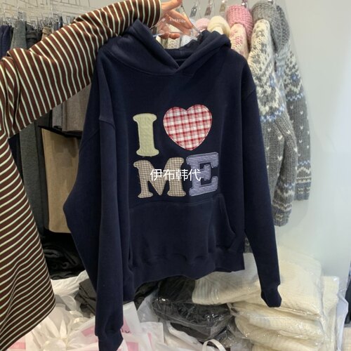 连帽爱心字母加绒抓绒卫衣