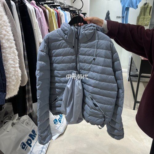 连帽拉链横纹排骨鹅绒超轻羽绒服