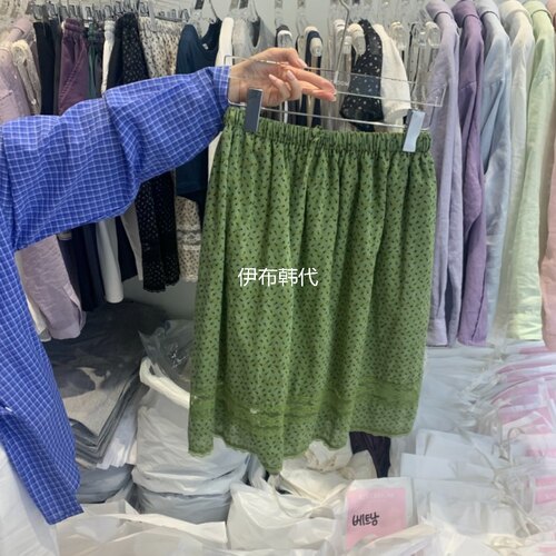 松紧腰蕾丝拼接碎花半裙中裙