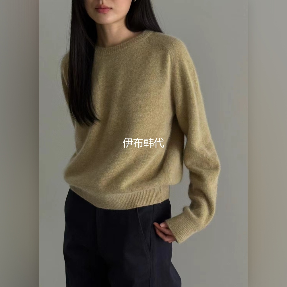 圆领纯色基础款羊毛针织衫