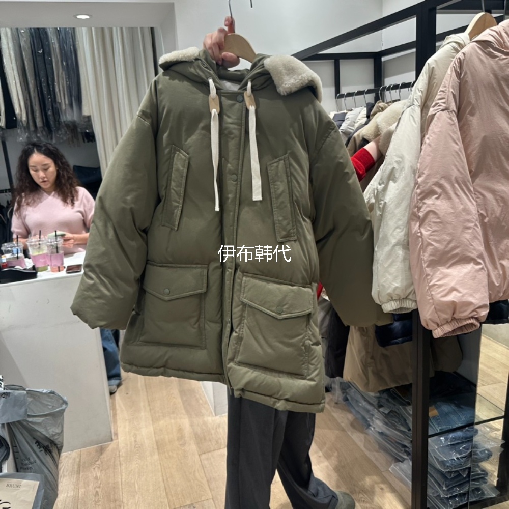 连帽抽绳毛领拼接鹅绒羽绒服