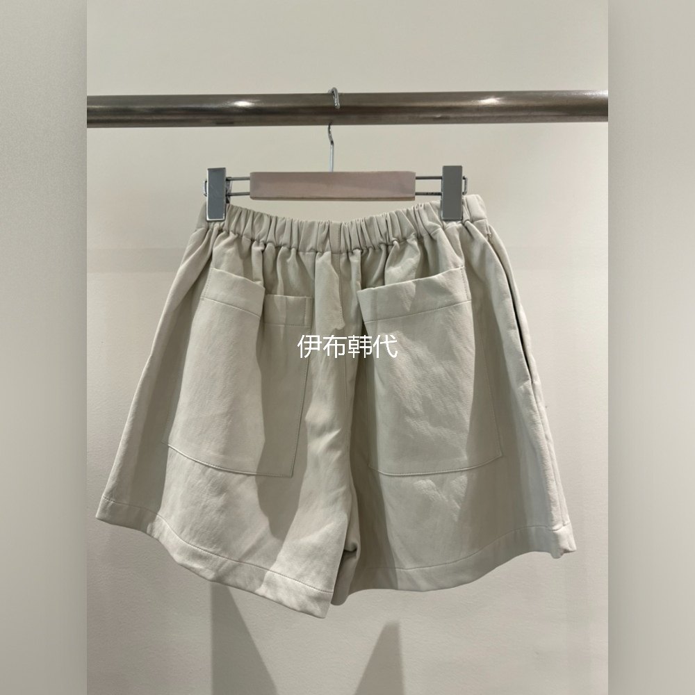 松紧腰纯色口袋休闲PU皮质短裤