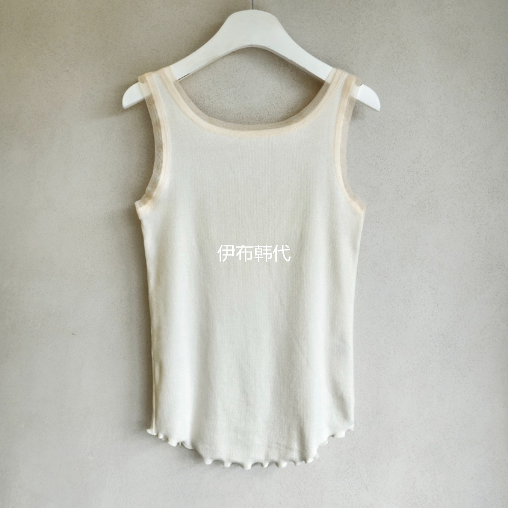 圆领拼接边休闲打底背心女