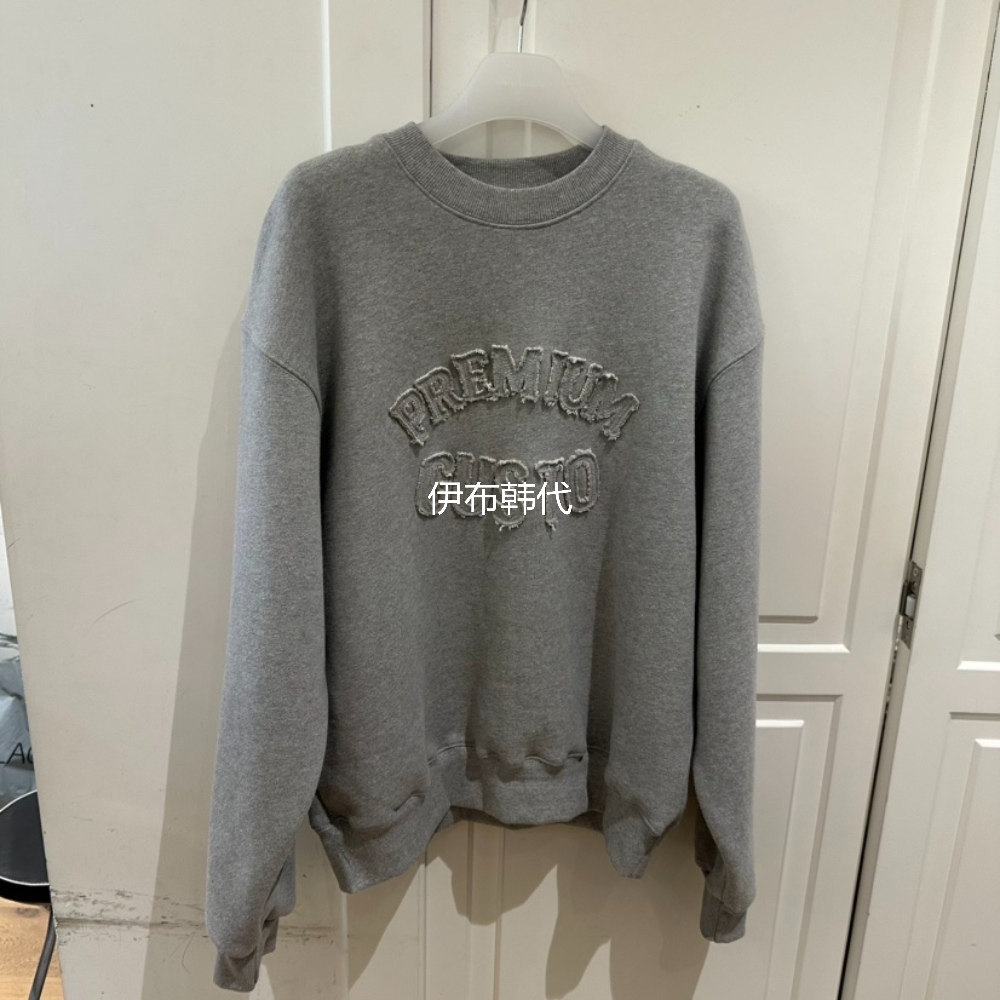 圆领贴布毛圈休闲套头卫衣女