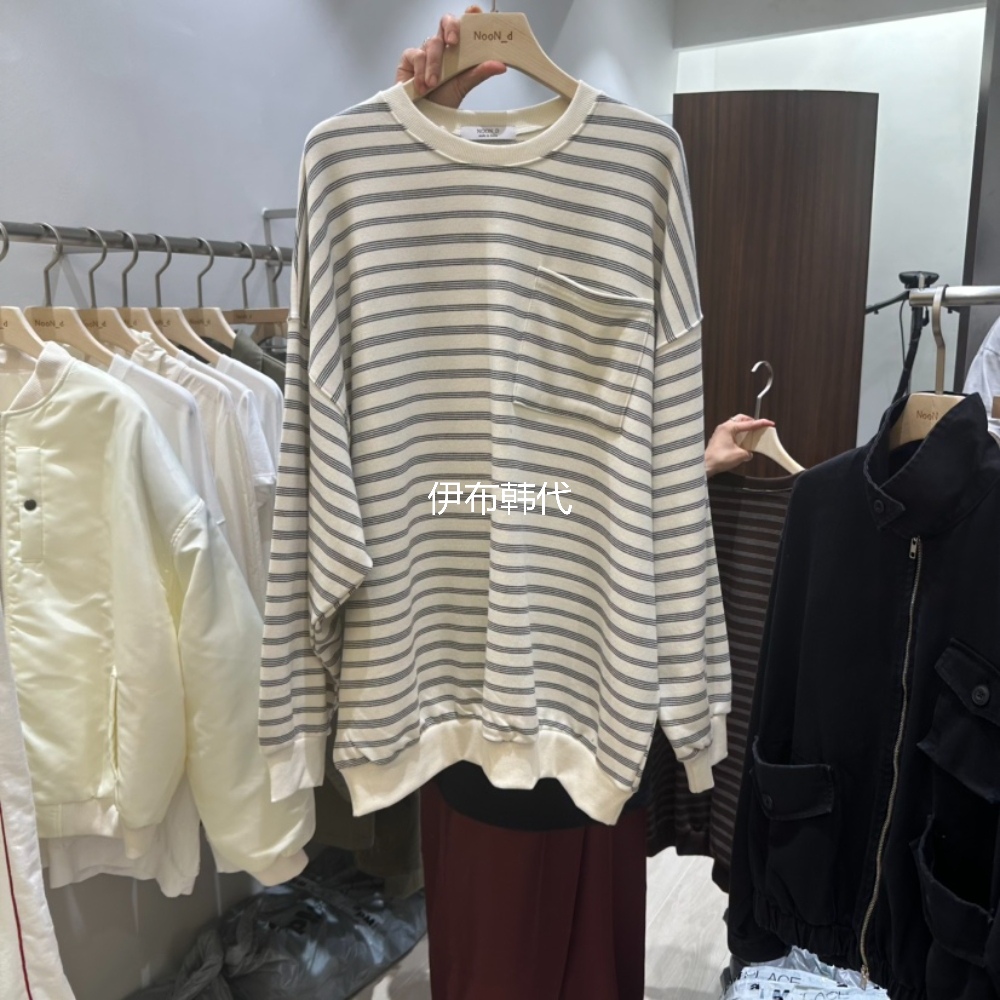 圆领休闲条纹口袋宽松卫衣女