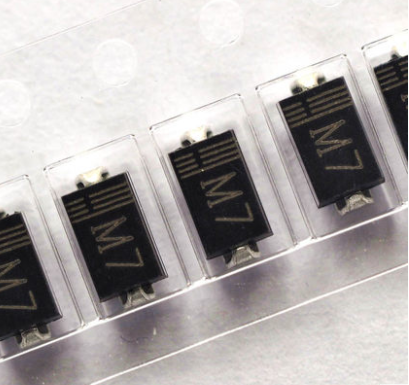 m7 整流二极管1a1000v sma 贴片1n4007 do-214ac 2000只=34元