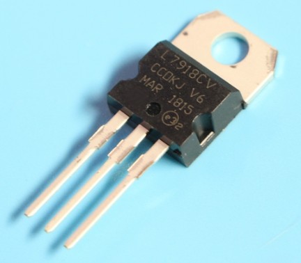 全新 L7918CV -18V LM7918 TO-220 三端负电压稳压器 三极管
