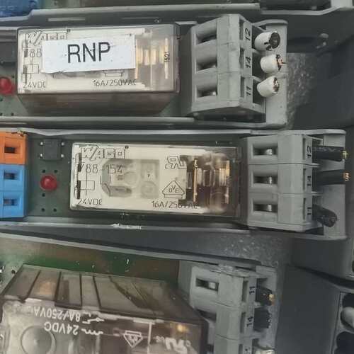 议价继电器模块，型号RP421024，24VDC，16A/250