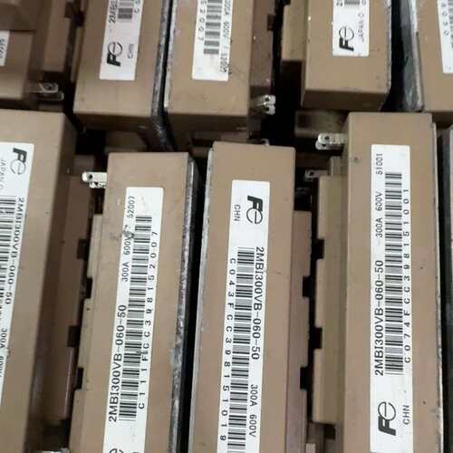 议价富士2MBI300VB-060-50模块，300A 600V