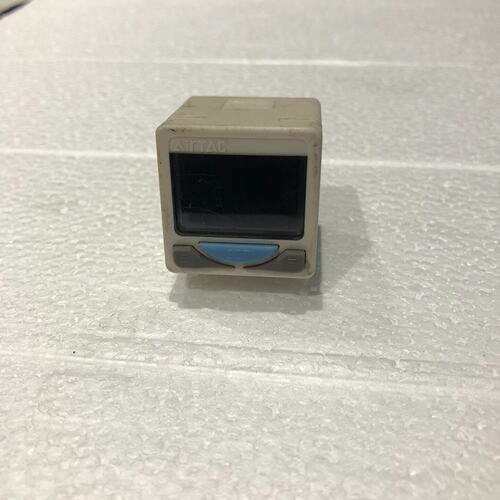 议价亚德客DPSN1/DPSP1-010电子数显压力表，拆机，功
