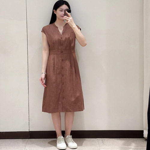 小禾同款连衣裙及膝连衣裙