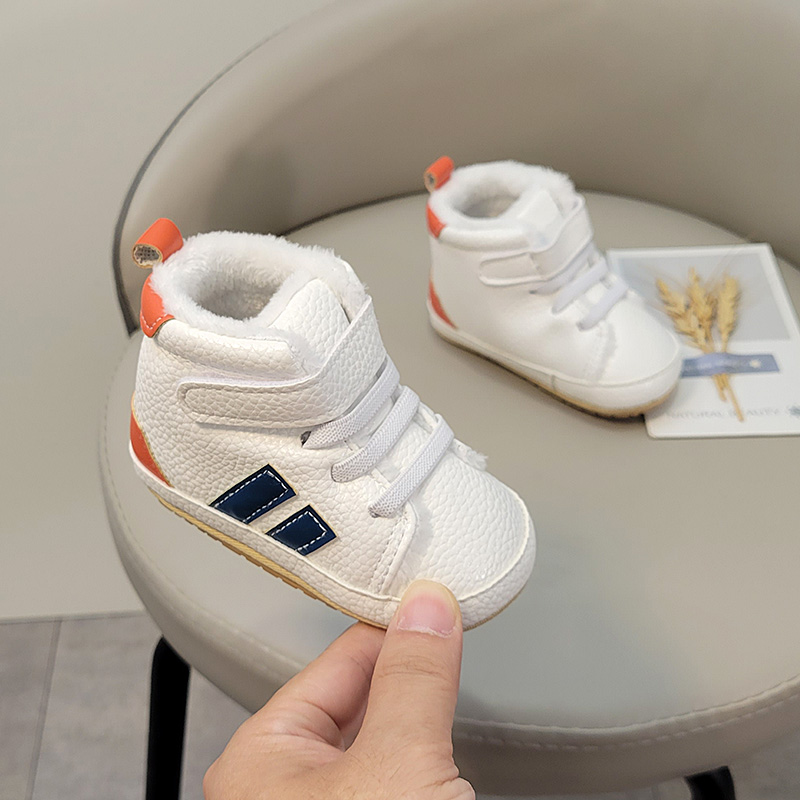 新款运动高帮0-1岁加绒婴儿鞋