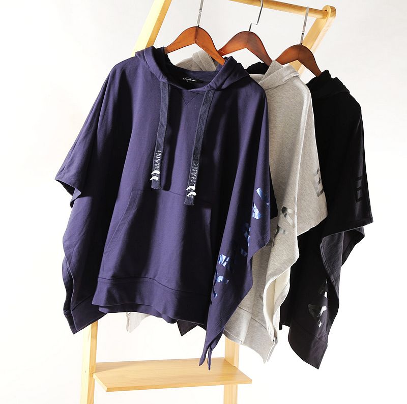 斗篷式拉风棉质连帽休闲卫衣