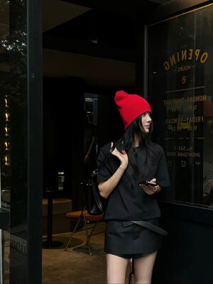 OopsLuLu VVHYME 黑色口袋T恤