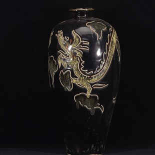 大唐鲁山乌金窑变花釉龙凤呈祥纹酒瓶梅瓶