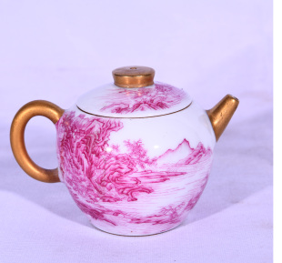 大清雍正年制珐琅彩胭脂红山水纹本色真金酒壶茶壶