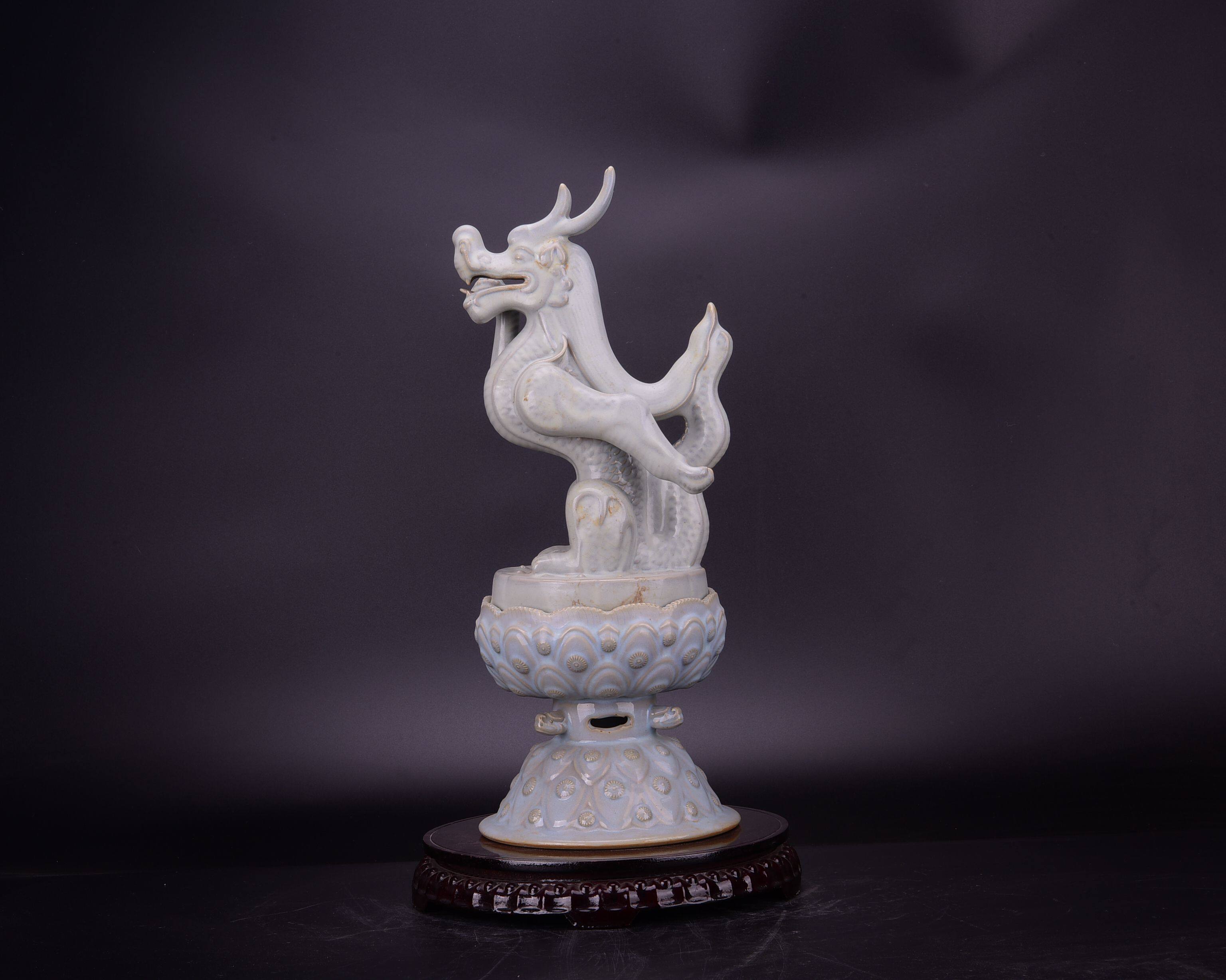 大宋清凉寺天青色玛瑙釉汝窑龙腾盛世花薰香炉