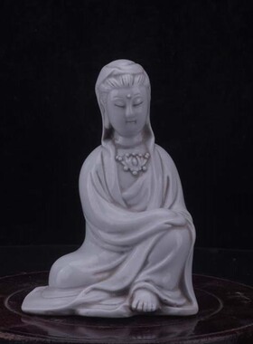 大明万历年制何朝宗印德化白釉观世音菩萨造像