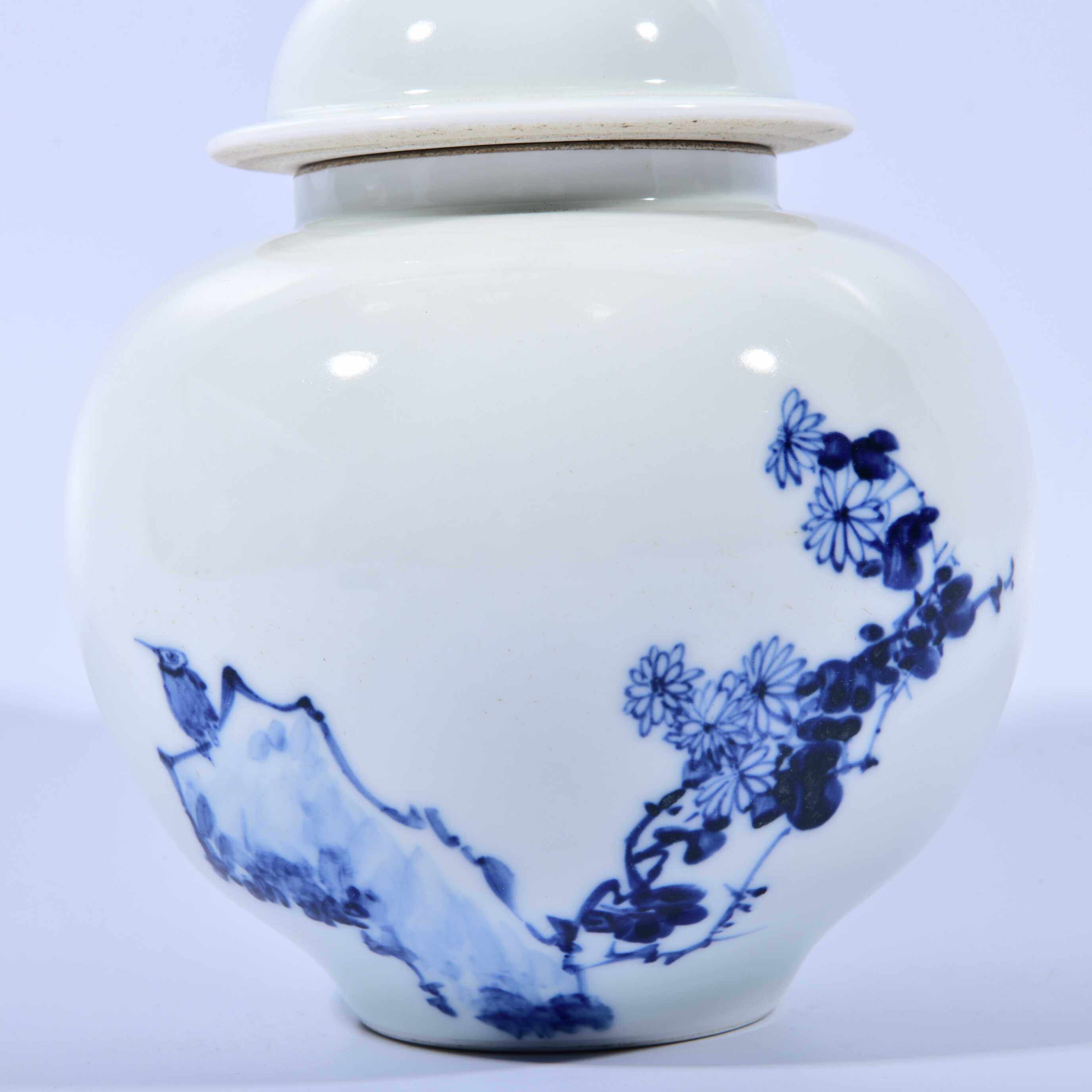 大清乾隆年大元国唐英自造青花花鸟纹茶叶罐盖罐