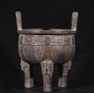 春秋战国青铜夔龙清蝉纹鼎