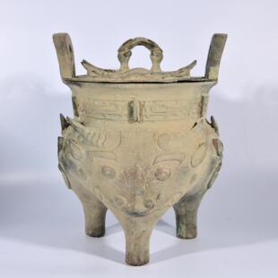 商周青铜夔龙饕餮兽面纹铭文鬲鼎