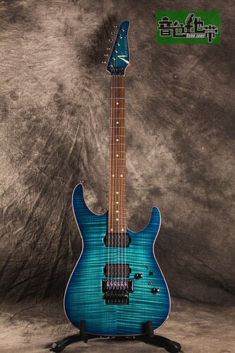 售出参考【沈阳音色地带】 Tom Anderson Angel Custom 电吉他