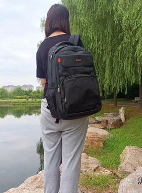 威豹旅行男女双肩背包涤纶超轻