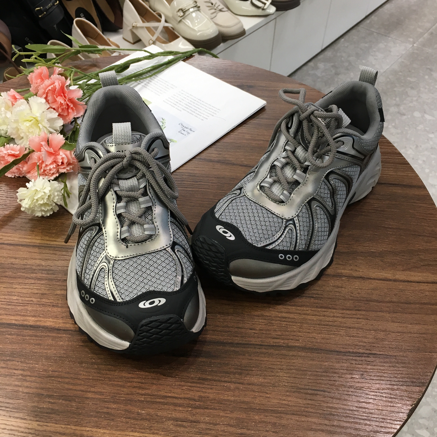 2025秋季新款网面透气歪头超轻运动鞋厚底休闲鞋单网老爹鞋真皮潮