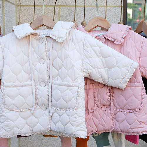 韩国秋冬女童加绒花边领菱格棉服